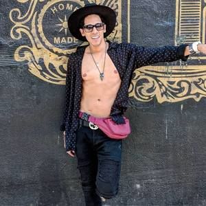 Meet your Posher, Anthony